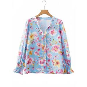 NEW EVERYDAY THE LABEL women's meadow floral smocked v-neck blouse in sky blue